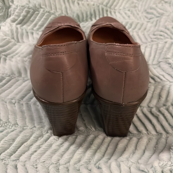 Carly High Heels by Kravings - Taupe / Flower Embellishment - 9 - Picture 5 of 7